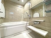 浴室乾燥機・追い炊き付き！雨天時など天候関係なく洗濯物を乾かせます。