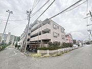 閑静な住宅街に立地、周辺には商業施設も多く住環境も良好です♪