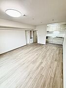 ダイニングスペースもしっかり確保された広々LDK。