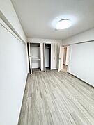 ベッドやデスクを配置して、在宅ワークや趣味の時間も快適に過ごせます！