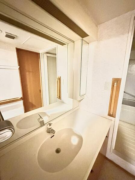掲載写真は工事中のため、完成後は内装・設備等が変更となります。
