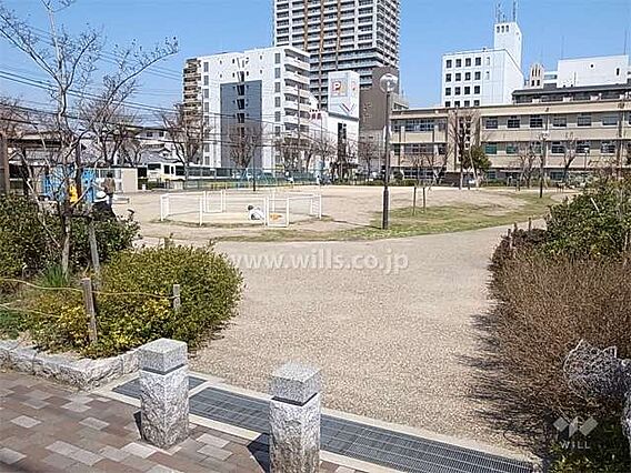 開明中公園の外...