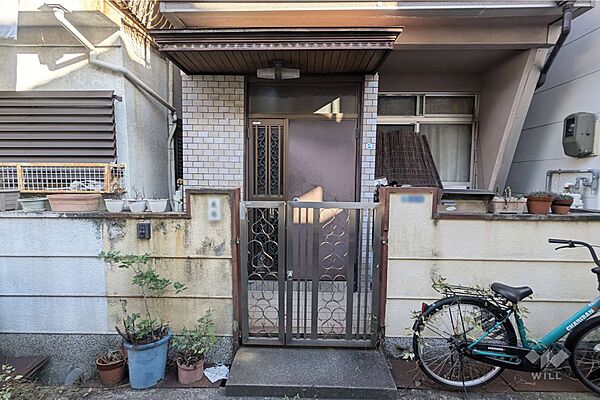 玄関を拡大表示