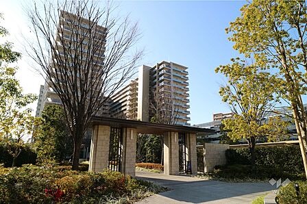 クラッシィハウス尼崎GRANDPLACEの外観（北東側から）