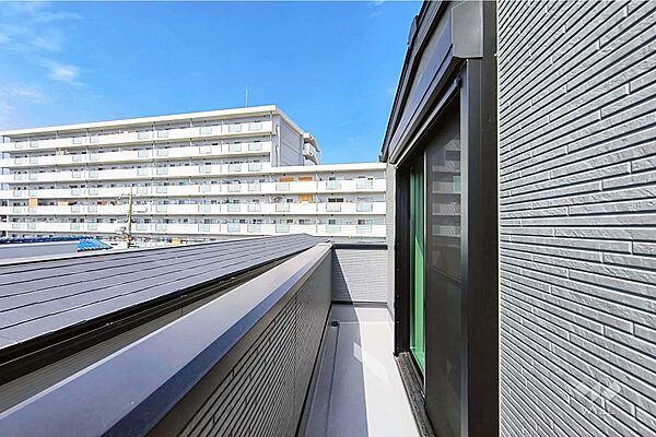バルコニーを拡大表示