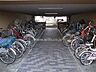 駐車場：屋内駐輪場