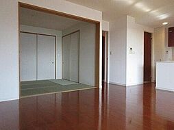 サーパス本山鹿子町 4階3LDKのリビング/ダイニング