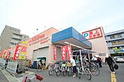 トップワン食品館本郷店 889m