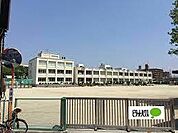 小学校「各務原市立蘇原第二小学校まで1090m」