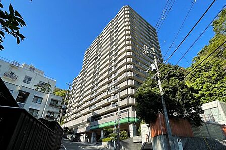 充実した共有施設が魅力的なリゾートマンションです