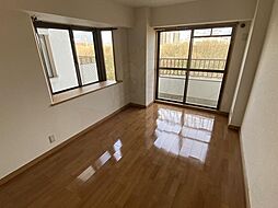 ジュネス青山 2階2LDKのリビング/ダイニング