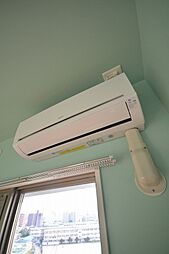 冷暖房も設置です。