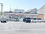 ローソン香芝上中店 徒歩12分。 930m