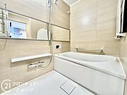 広々な浴室はゆったりとおくつろぎいただけます