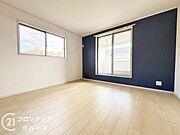 快適な寝室は、静かで落ち着いた雰囲気があり、毎日の疲れを癒す贅沢な時間を提供し、質の良い睡眠を促します！