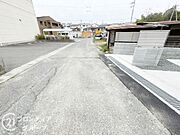 現地写真更新！現地ご案内とともに住宅ローンのご相談も承ります！実際の道路幅や雰囲気は、ぜひ一緒に現地で確認いたしましょう