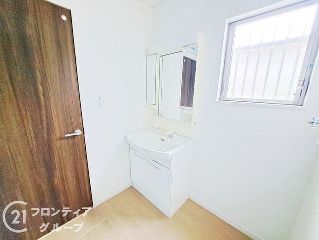 detached 奈良県大和高田市大字市場