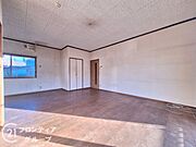 広々とした空間ノリビングで、家族や友人との時間を楽しむのにぴったりです。快適な居住空間を提供します。
