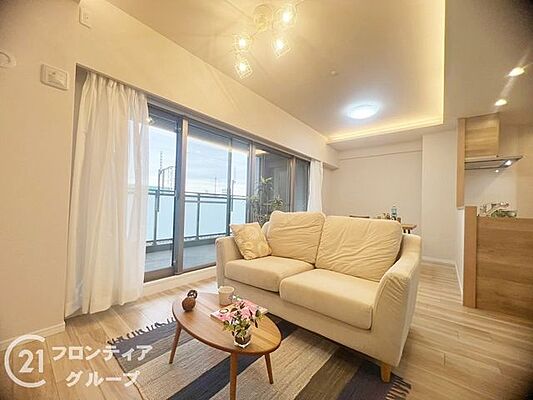 リビング/ダイニング 今から内覧可能　事前予約も受付中　ピアッツァコート八木駅前 2階/-