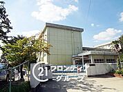 奈良市立伏見小学校 徒歩13分。 1120m