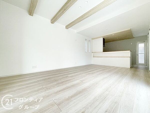 リビング/ダイニングを拡大表示