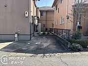 駐車場完備で、車をお持ちの方も安心して利用できる便利で快適な環境が整っており、日常の移動がスムーズです！