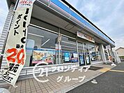 ローソン香芝逢坂店 徒歩9分。 710m