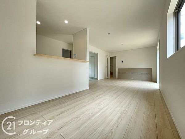 リビング/ダイニングを拡大表示