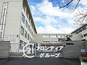 奈良市立三笠中学校 徒歩27分。 2100m