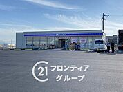 ローソン大和郡山小泉店 徒歩5分。 360m