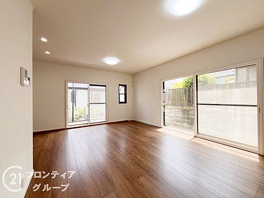 リビング/ダイニング 生駒市鹿ノ台東1丁目　中古一戸建て