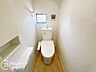 トイレ：オート開閉のフタなので、手を触れず清潔・快適なトイレです！