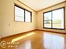 寝室：多様化する住まいのお悩みを当社へお気軽にご相談下さい