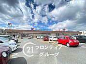 万代香芝二上店 徒歩28分。 2200m