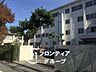 周辺：奈良市立富雄中学校 徒歩14分。 1080m