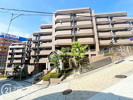 駅から徒歩3分のマンションは、通勤や通学にとても便利で、時間を有効に使える素晴らしい立地です！