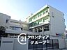 周辺：大和高田市立高田中学校 徒歩14分。 1080m
