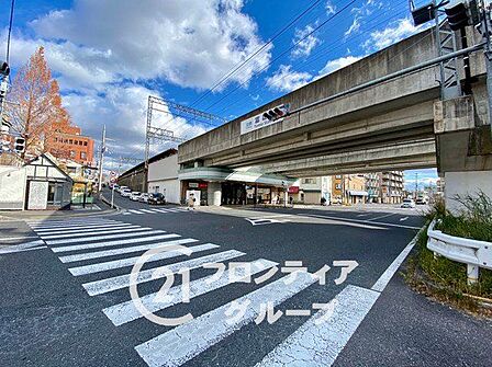 富雄駅(近鉄 奈良線) 徒歩16分。バス乗車6分、「帝塚山」停徒歩4分 1220m