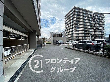 エリアの特性や周辺環境についての情報提供も行っています。物件だけでなく、地域の暮らしやすさも含めてご確認いただけます