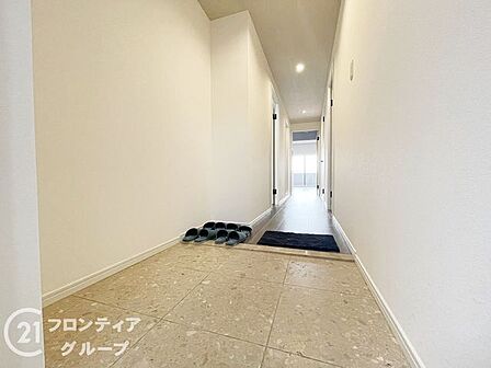 住まい探しで後悔しないためのポイントをスタッフがお伝えします。検討中の方もそうでない方も、まずは一度お話を聞かせてください