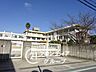 周辺：香芝市立志都美小学校 徒歩12分。 950m