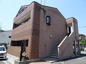 Ｄｅｒ　Ｂｅｒｇ  ｜ 大阪府高槻市上牧北駅前町（賃貸マンション1K・2階・24.75㎡） その1