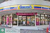ミニストップ入間市駅前店 徒歩0分。コンビニ 1m