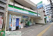 ファミリーマート妻屋所沢店 徒歩3分。コンビニ 190m