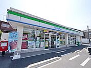 ファミリーマート所沢旭町店 248m