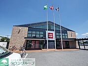 ユニクロ所沢北中店 755m