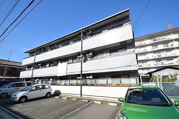 コーポラス栄 ｜大阪府高槻市栄町4丁目(賃貸マンション3DK・3階・56.60㎡)の写真 その1