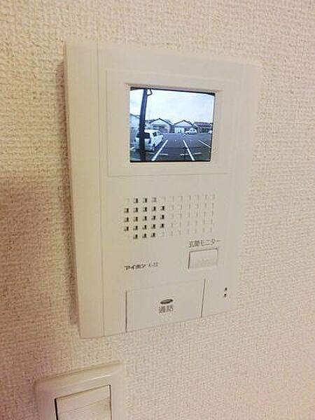 画像16:TVモニター付きインターホン