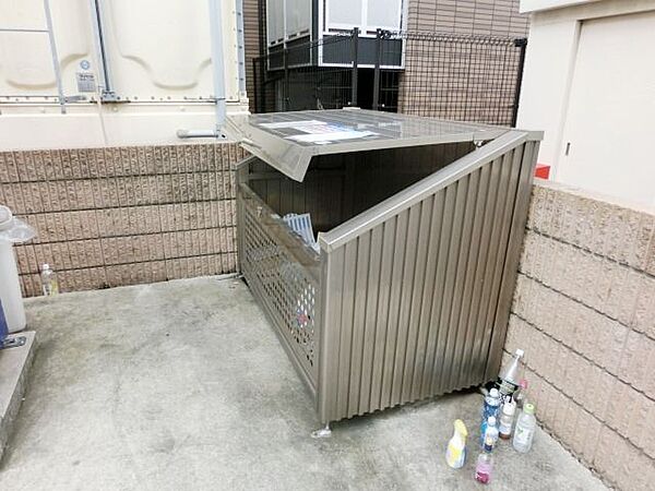 画像7:専用ゴミ置き場。