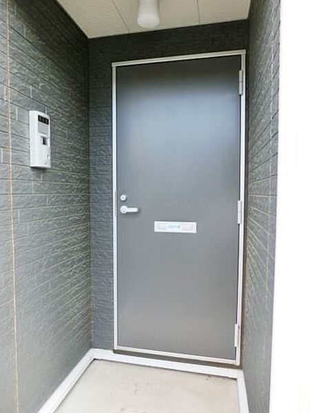 画像22:モニターホン付きの玄関です。